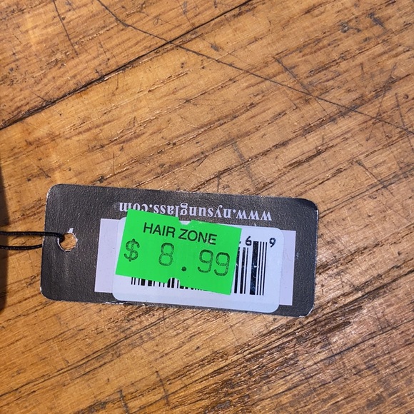 Sunglasses. - Picture 3 of 3